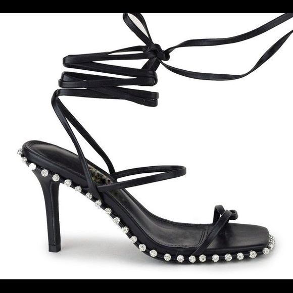 Shoes - Picture 4 of 4